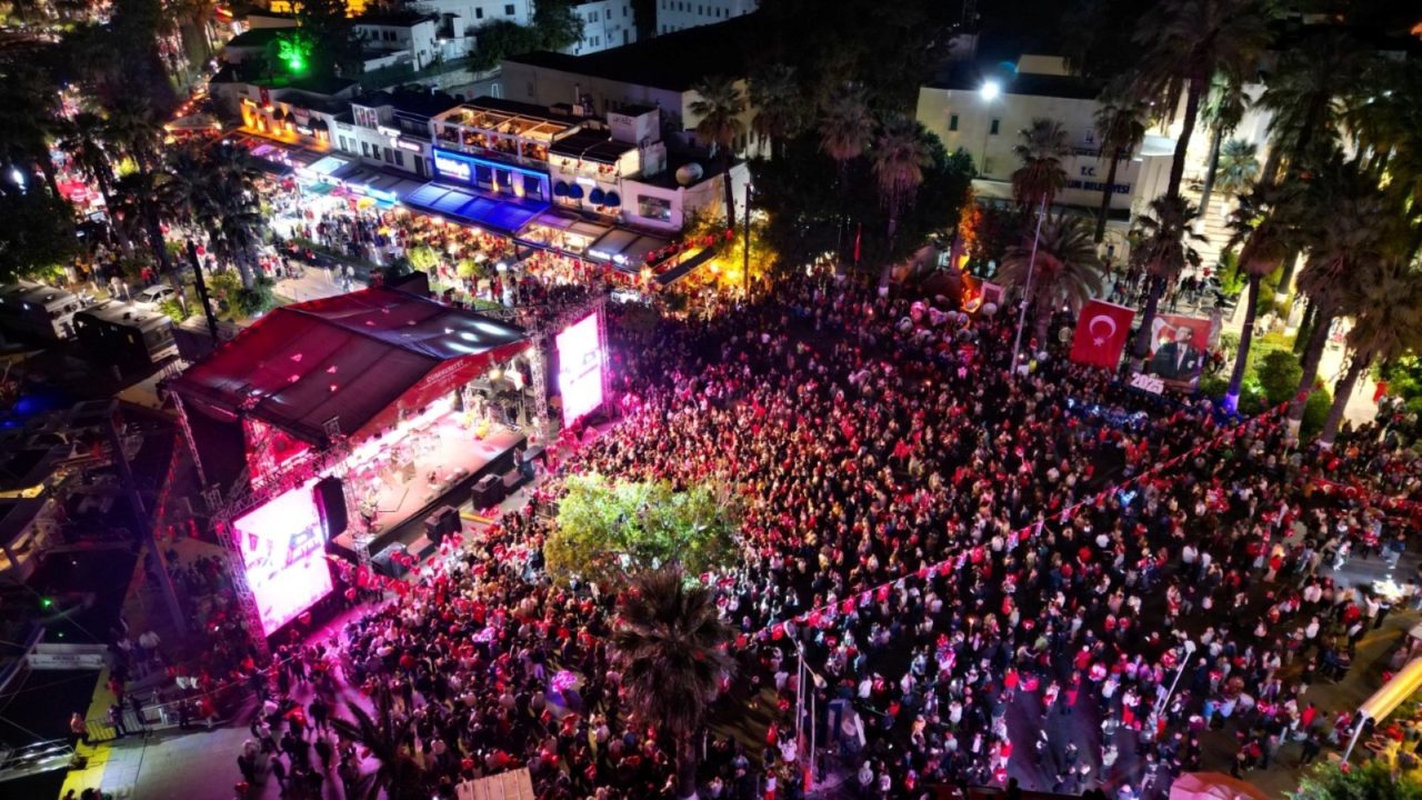Cumhuriyetin 102. Yılı Bodrum'da Coşkuyla Kutlandı 13 IMG 20251030 WA0034 scaled
