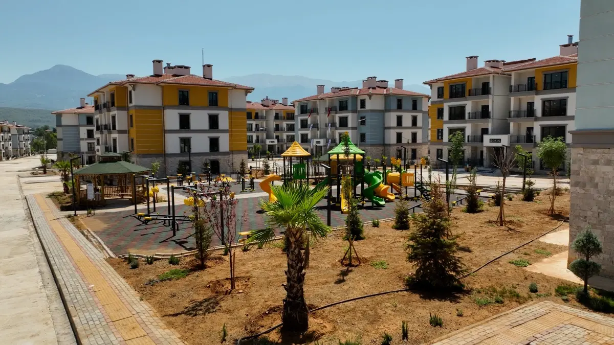TOKİ'nin Muğla'daki Sosyal Konutları Tamamlandı 17 bakan kurum seydikemer de yapimi tamamlanan s 4 19101791 amp