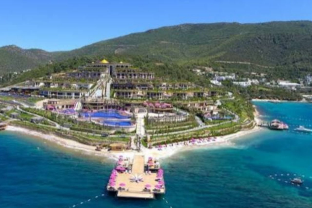 Paramount TMSF kayyum atandı 7 gözaltı 5 bodrum belediyesi belediyeden kent estetigine yeni dokunuslar 14 1 scaled