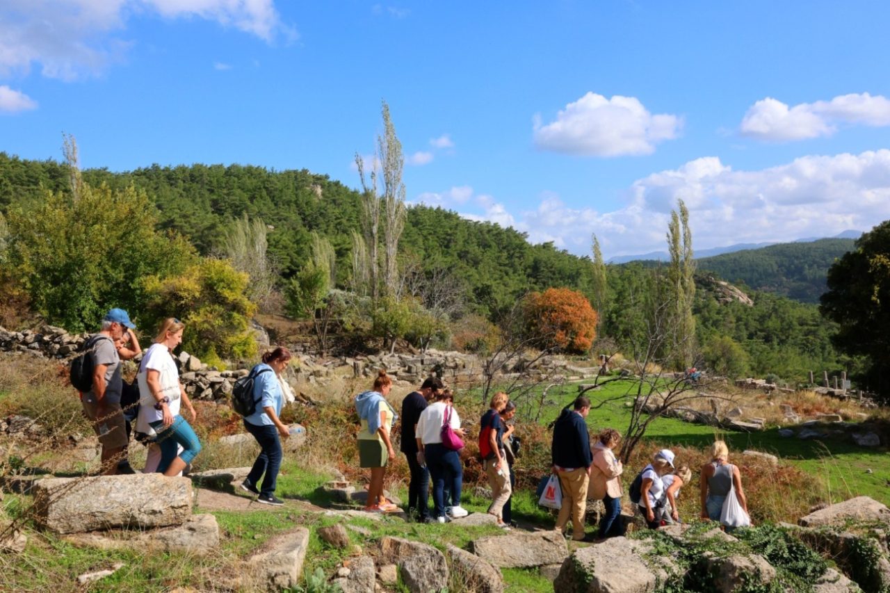 bodrum belediyesi milastan bodruma goc rotasi kultur ve doga yuruyusu basladi 16 scaled