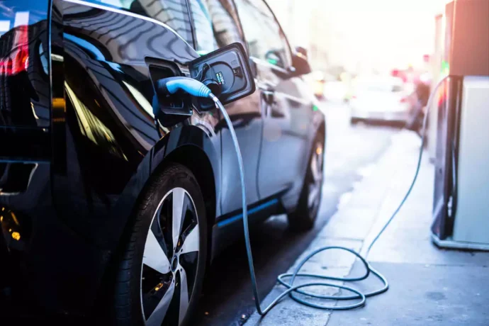 Türkiye'de trafiğe kayıtlı elektrikli otomobil sayısı 330 bini geçti 7 1721983995407 e1763627631842