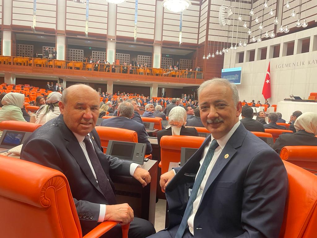 METE VE OTGÖZ: TARİHİN EN BÜYÜK SOSYAL KONUT HAMLESİNİ BAŞLATIYORUZ 17 2li foto
