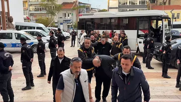 3 ilde otomobil satışı dolandırıcılığı: 9 gözaltı 3 69295fe2a322c59cc7851ac6