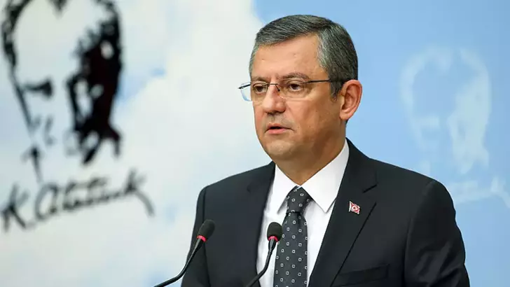 Özgür Özel, yeniden CHP Genel Başkanlığına seçildi 4 692b0b72e011bf64184f9866