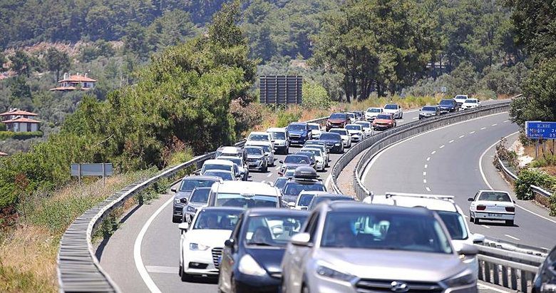 Muğla ilinde trafiğe kayıtlı araç sayısı 758 bin 598 15 780x411 mugla yollarinda bayram hareketliligi 3 gunde 140 bin arac giris yapti 1718637038559
