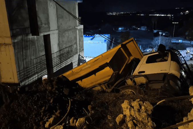 Şantiye sahasında kaza 2 yaralı 20 858985689