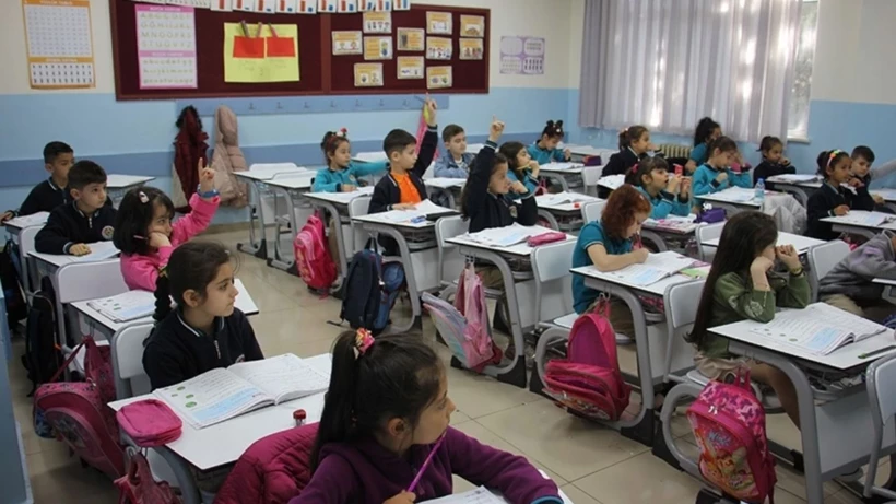 Okullarda ara tatil kalkıyor mu? Bakan Tekin'den açıklama 11 ara tatil 1elj