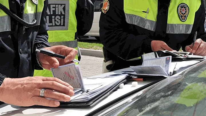 Trafik cezalarına zam yeni yıl ile artacak 17 3e77d328 t3