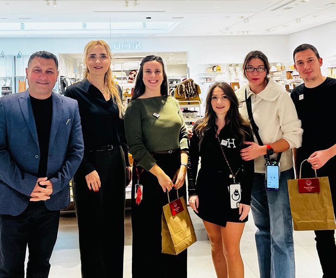 Midtown’da 12 Aralık Mağazacılar Günü Kutlandı 19 5