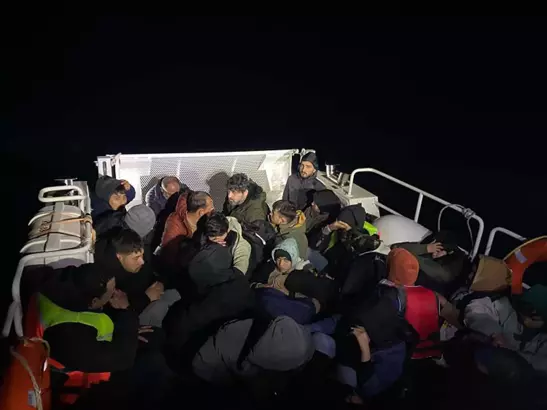 39 kaçak göçmen ile 1 organizatör yakalandı 7 69479d28b66c0feb0573ec6d