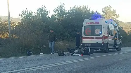 Motosikletler çarpıştı 2 yaralı 14 yolun ortasinda duran motosikl 1764693641 HSemAI