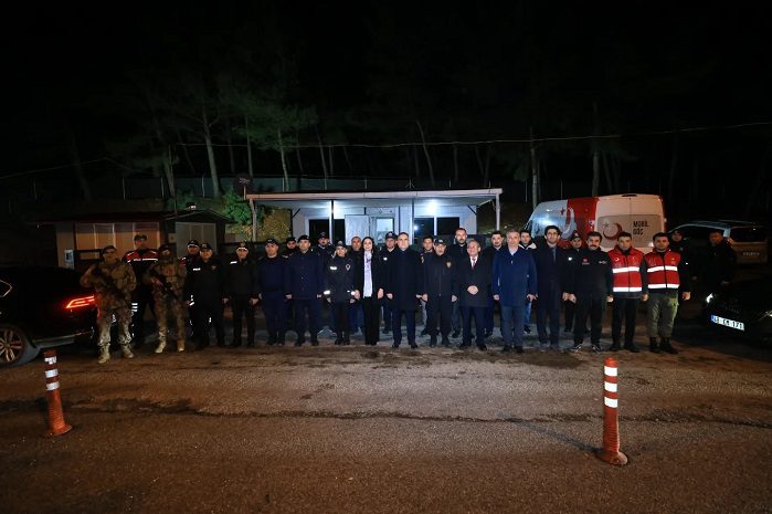 Vali Akbıyık yılbaşı gecesi denetimlerde bulundu 10 609623691 18400193473122467 4484889504922009145 n