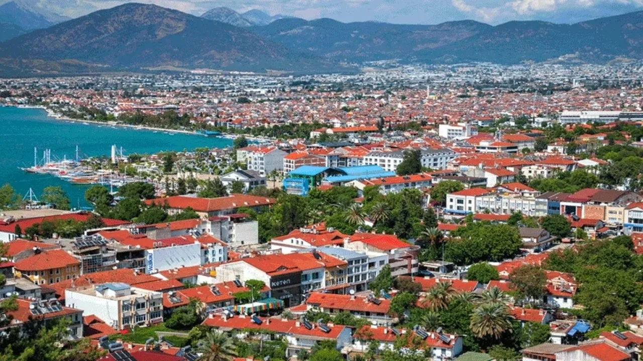 MUĞLA’NIN YÜKÜ ARTIYOR, MERKEZİ BÜTÇE GÖRMÜYOR, BEDELİNİ HALK ÖDÜYOR” 17 WhatsApp Image 2024 02 06 at 15.16.16 jpeg