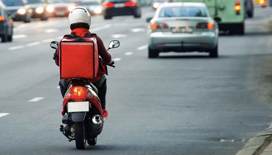 Kurye ve Sürücüler İçin Yaş Sınırı 69’a Yükseltildi 11 moto kurye