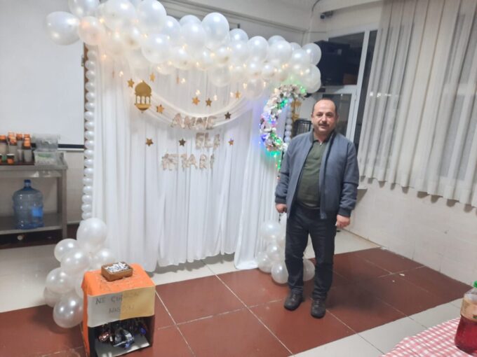 BODRUM'DA İLK DEFA ANNE ELİ İFTAR YEMEĞİNDE BULUŞTULAR 5 2c798374 86d7 4d2f 913e 7840d6588177 scaled e1772737584745