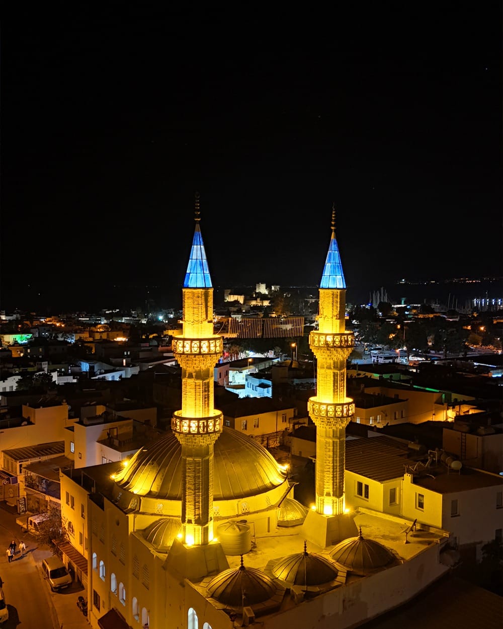 Yokuşbaşı Camiinde Geleneksel Iftar Sofrası Kuruldu 2 IMG 20260316 WA0151