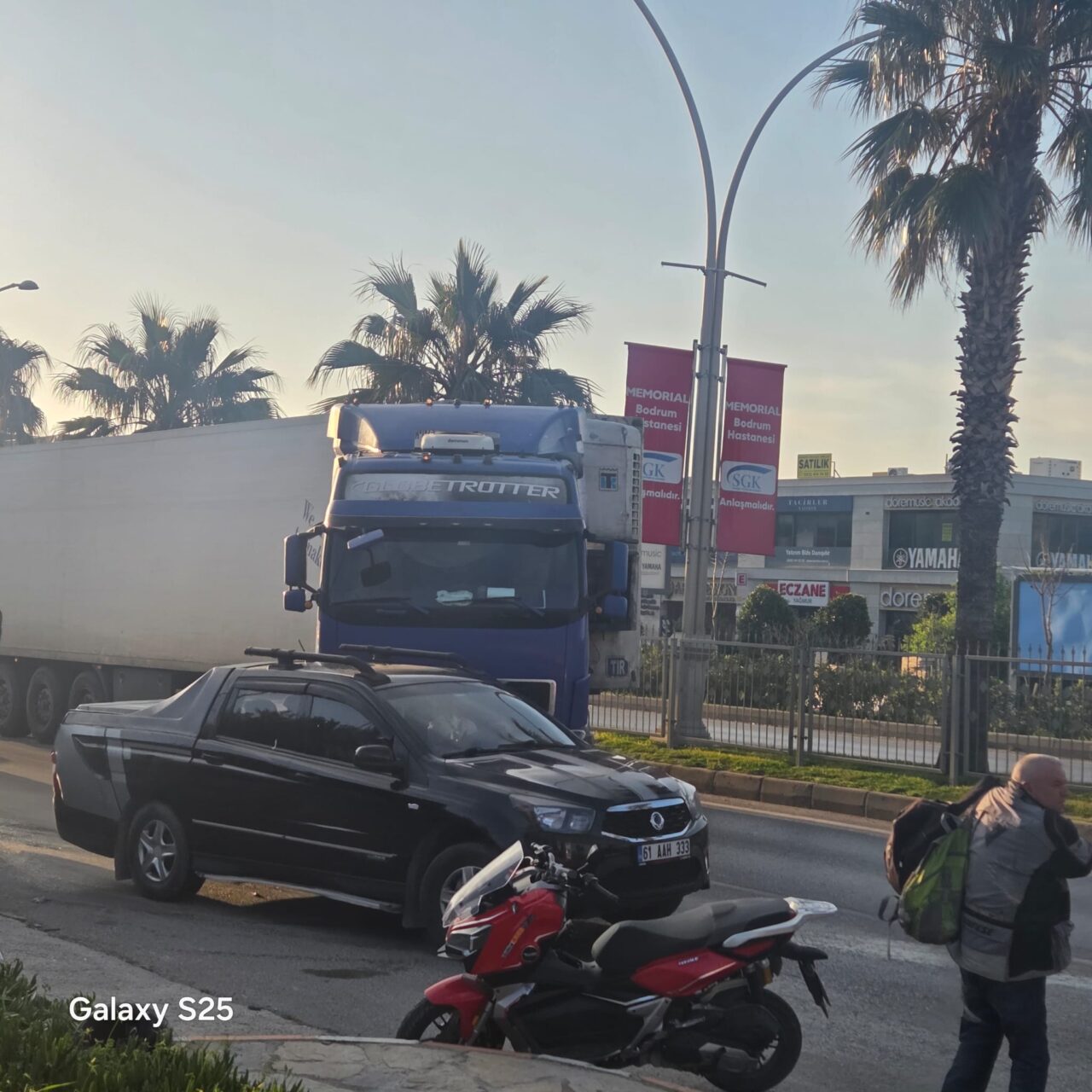 Manevra yaptı kaza kaçınılmaz oldu 19 IMG 20260317 WA0054 scaled