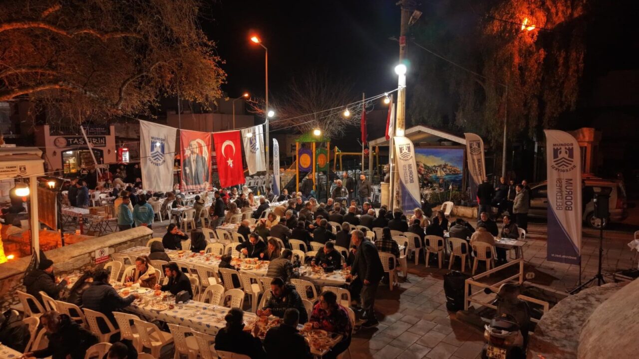 40 Yıllık Gelenek Türkkuyusu Mahallesi’nde Devam Etti 20 bodrum belediyesi 40 yillik gelenek turkkuyusu mahallesinde devam etti 10 scaled