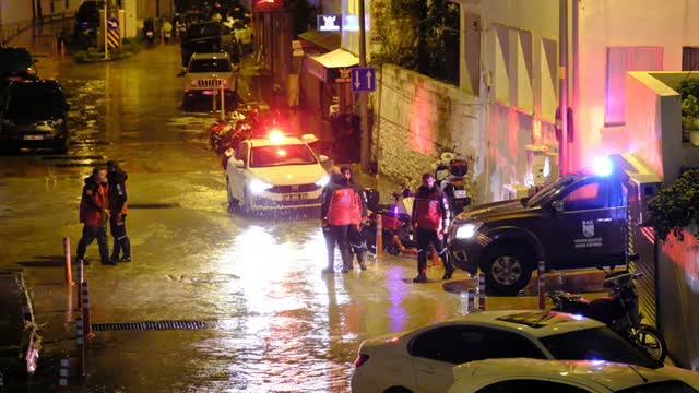 Bodrum’a 24 saatte metrekareye 49 kilogram yağış düştü 17 images 1 12