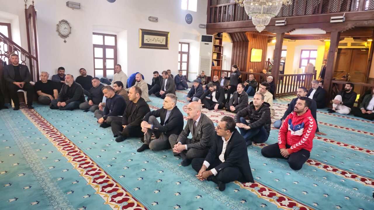 Alparslan Türkeş’i vefat yıl dönümünde dualarla anıldı 2 IMG 20260404 WA0014 scaled