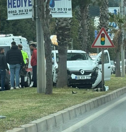 Palmiye ağacına çarparak durabildi 2 IMG 20260425 WA0026