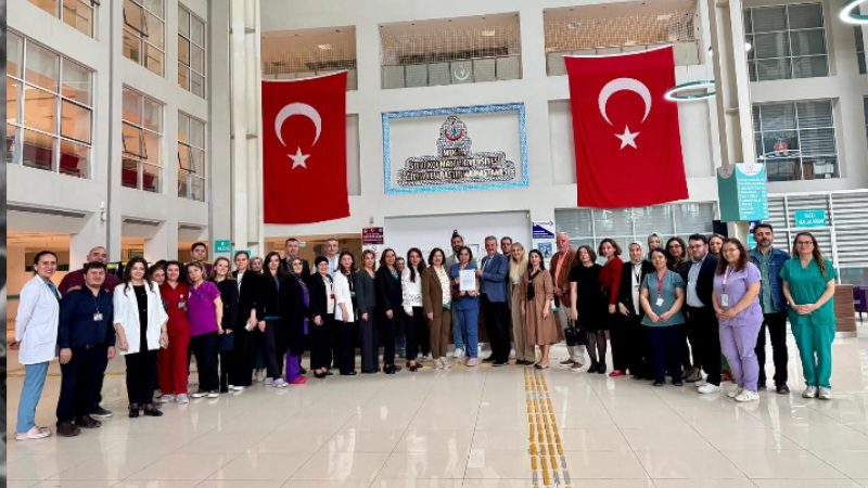 Muğla Eğitim ve Araştırma Hastanesi ‘Anne Dostu Hastane’ Unvanını Aldı 1 MHP Mugla Il Baskani Burak Demirel Devlet Bahceliyi Genel Merkezde Karsiladi 1