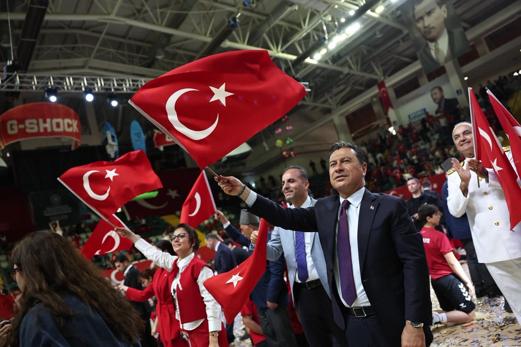 Muğla’da 19 Mayıs Heyecanı Sokaklara Taştı 1 702948010 18586939639058638 4484941039509203393 n