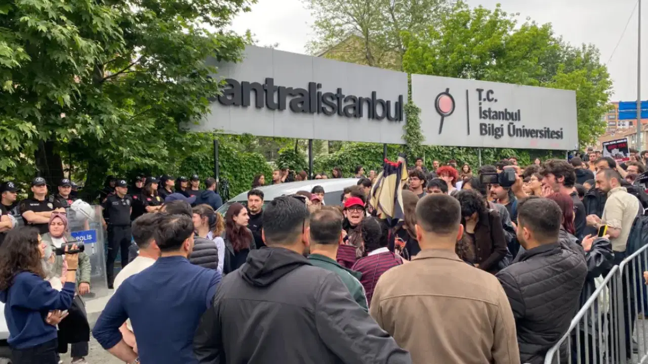 Bilgi Üniversitesi eğitime devam edecek 9 9e8c7323 5e84 4dad 9981 372baa022fd7