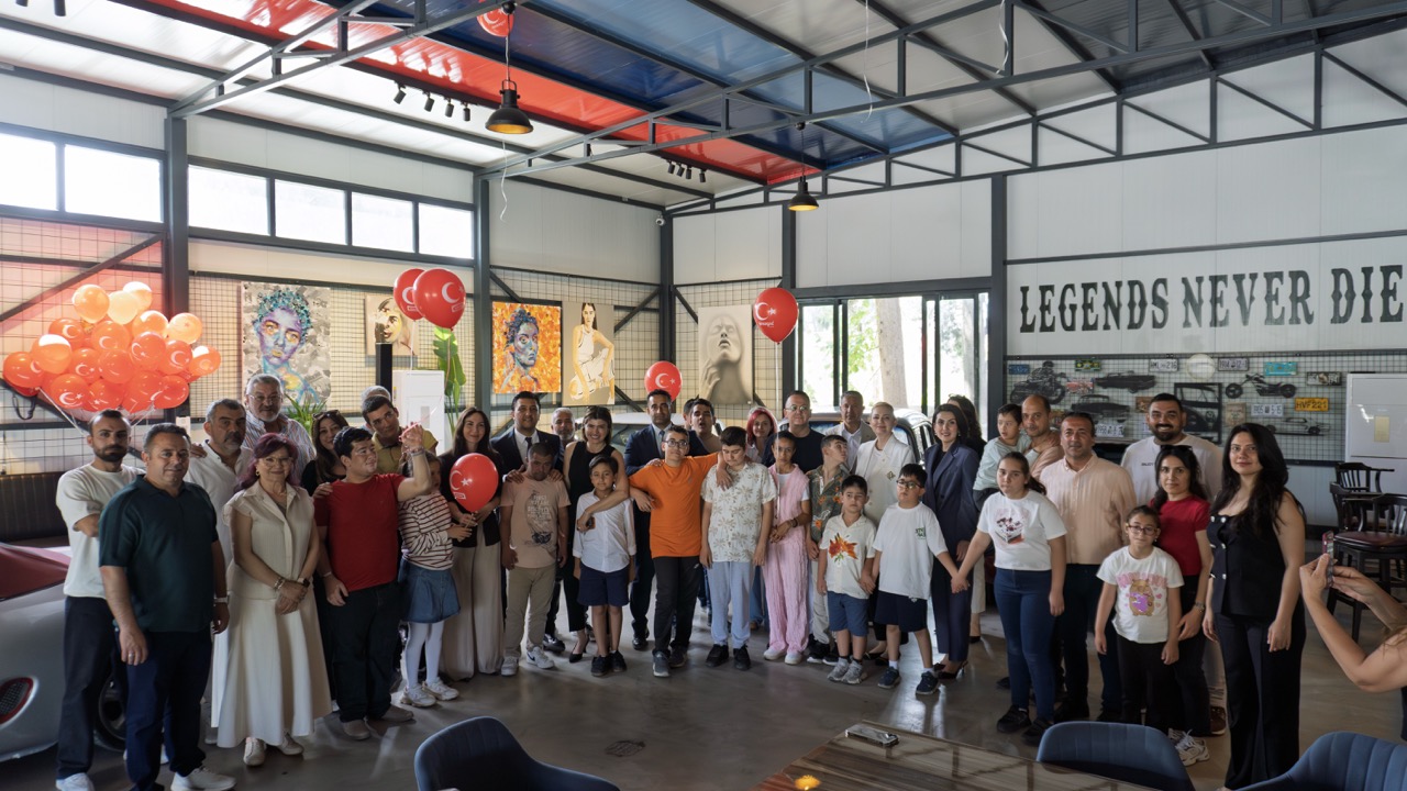 AK Parti Bodrum İlçe Başkanlığı özel bireyleri unutmadı 2 Buyuk DSC07755