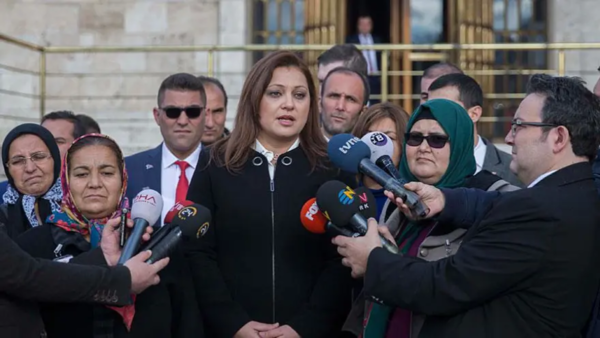 Burcu Köksal: AK Parti'ye katılıyorum 1 burcuKoksal 213475 e1778573459760