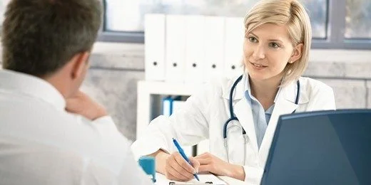 Sağlık raporlarında yeni dönem başladı 1 doktor muayene.jpg
