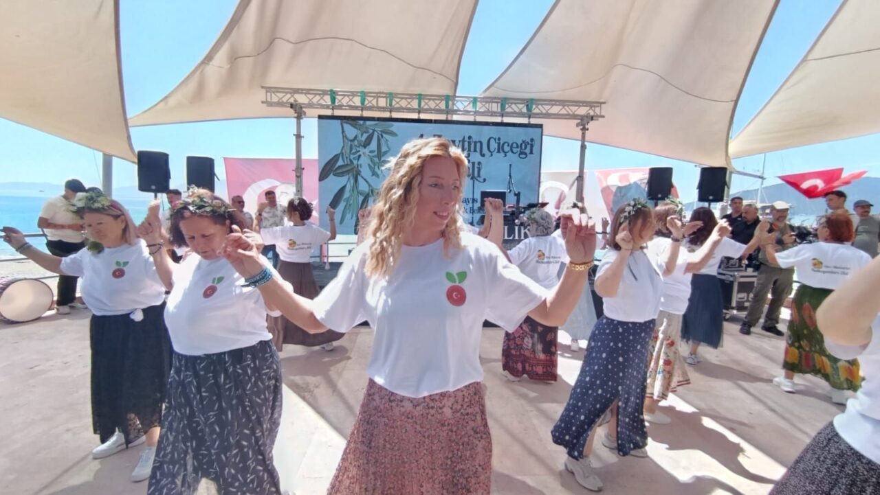 Bodrum’da Zeytin Çiçeği Festivali Coşkusu 1 img 20260516 wa0009 1 scaled