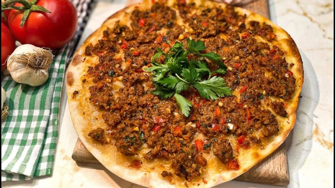 1.450 TL’lik Lahmacun Pahalıya Patladı: Bakanlık Cezayı Kesti! 3 maxresdefault e1780133511437