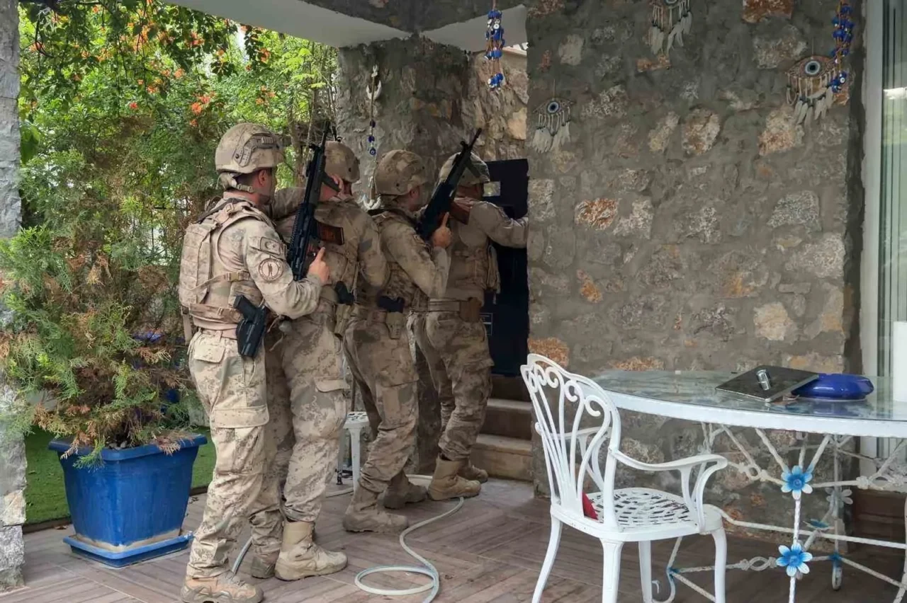 seydikemer merkezli daltonlar operasyonu 12 supheli yakalandi 5e6f777c3901 scaled
