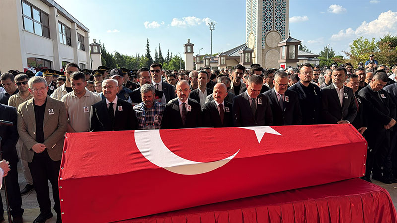 Şehit Polis Memuru Tayfun Baş, Denizli’de son yolculuğuna uğurlandı 21 01 sehit cenazeUntitled 1