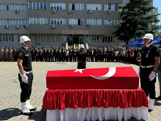 Muğla Şehidini Uğurladı, Eşinin Sözleri Yürekleri Dağladı 3 6a2e82d50f5c9bc70ebbd6f3