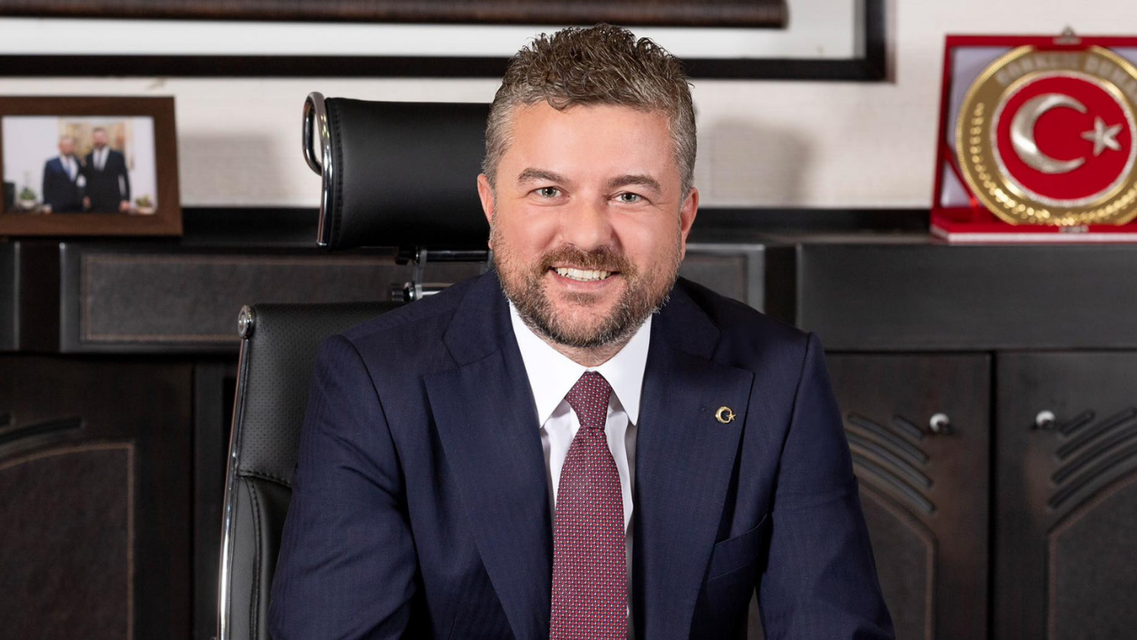 Buca Belediye Başkanı Görkem Duman gözaltına alındı 1 izmir buca belediyesine operasyon belediye baskani gorkem duman gozaltina alindi yua0