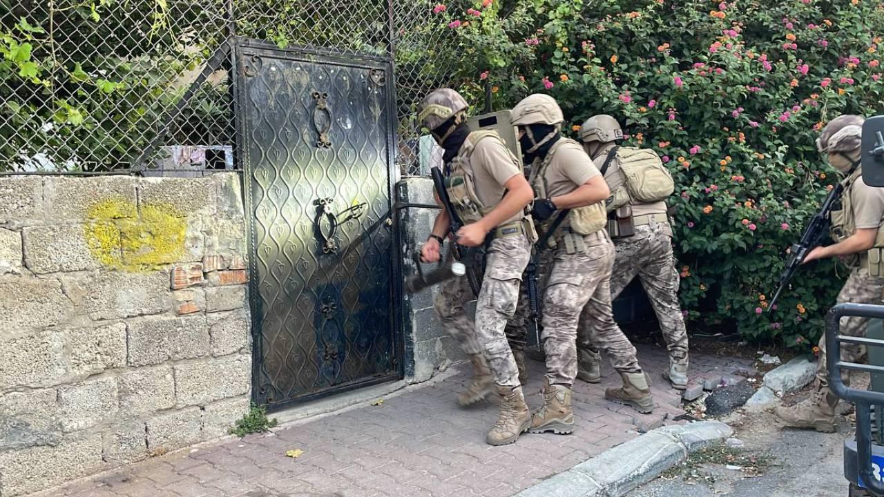 Muğla dahil 6 ilde zehir tacirlerine şafak vakti operasyonu: 4 mersin operasyon aa 2075588
