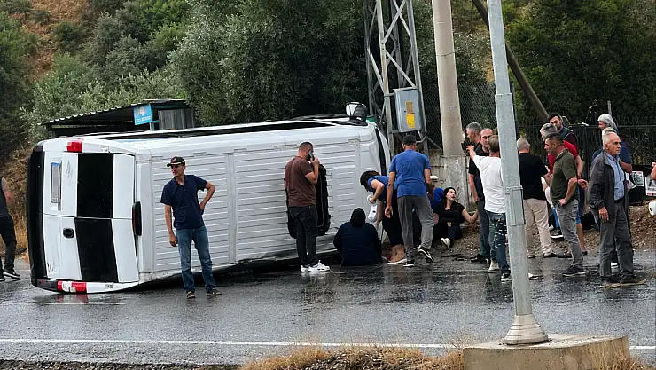 Yolcu Minibüsü Devrildi: 6 Kişi Yaralandı 2 milas pinarcik ta yolcu