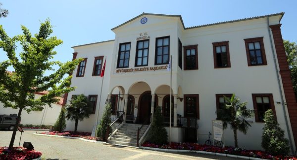 İzmit Belediyesi Soruşturmasında Muğla İddiası! 22 438926fc c3c2 459f 856d d17cf0131e2c BykehirveGEKAdanAkllehirDnmneDestek scaled e1785007359704