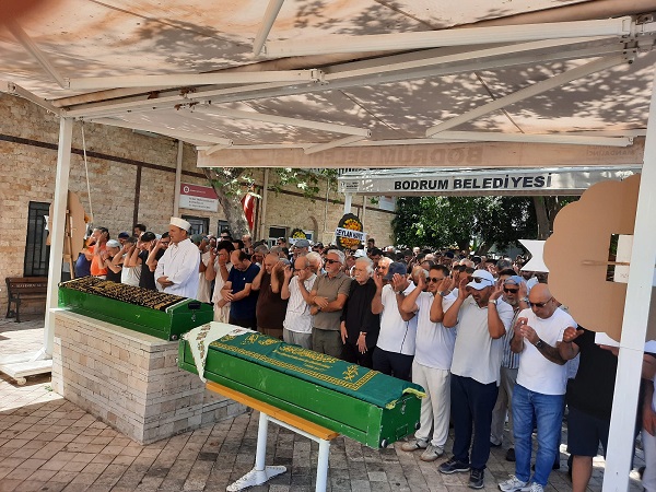 Taksici Adnan abi son yolculuğuna uğurlandı 3 9f482dcd ff67 485c ad70 b84f56e08842