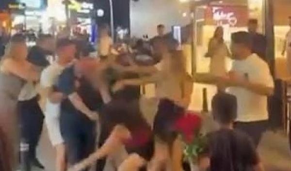 Gümbet'te kavgada , iki grup birbirine girdi 11 Adsiz 27