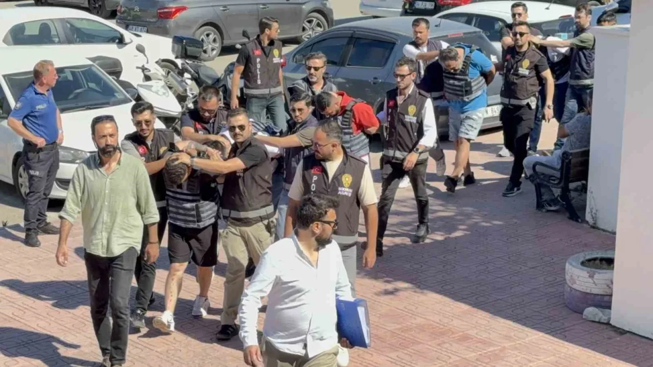 Restoranda cinaete 7 gözaltı 3 bodrumdaki restoran cinayetinde yeni gelisme gozaltina alinan 7 supheli adliyeye sevk edildi b00a2be1543b scaled