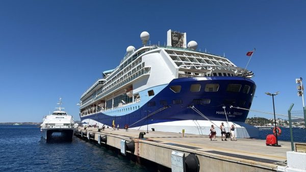 Marella Discovery İngiliz 1.819 Yolcularıyla Bodrum'a Demirledi 28 de75df97 1a55 4648 bb9f b9ef5066fd6a e1785069400736