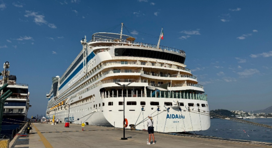 Bodrum Cruise Port’ta iki kruvaziyer gemisi 2 700 yolcu 1 Screenshot 20260812 222915 Samsung Browser 1