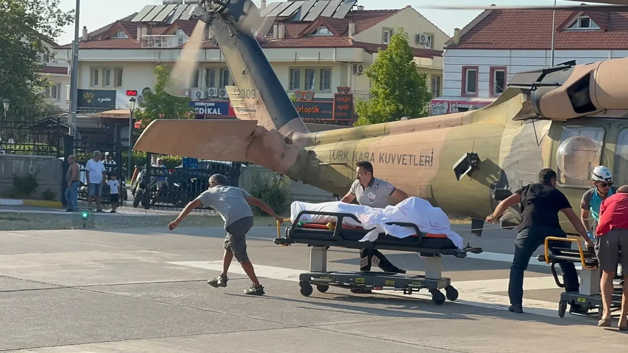 Ölüdeniz’de Yamaç Paraşütü Faciası: Pilot ve Yolcu Hayatını Kaybetti 22 WhatsApp Image 2026 08 26 at 18.14.551 scaled
