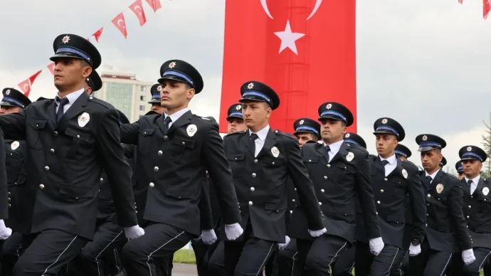 Polis Akademisi 25. Dönem PMYO İçin 3 Bin 250 Öğrenci Alacak 29 pmyo basvuru tarihi belli oldu polis akademisi 2500 ogrenci alimi gerceklestirecek c8gn e1786092360609