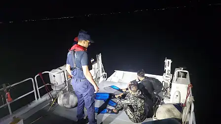 Yunanistan'a yüzerek geçmeye çalışan 2 göçmen yakalandı 25 yunanistan a yuzerek gecmeye c 1785608533 Pri9V3