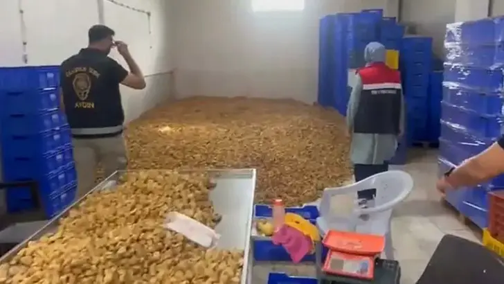 Piyasa değeri yaklaşık 20 milyon TL 25 ton etiketsiz ürün ele geçirildi 25 6ab56291690c96a8c59ee8a6