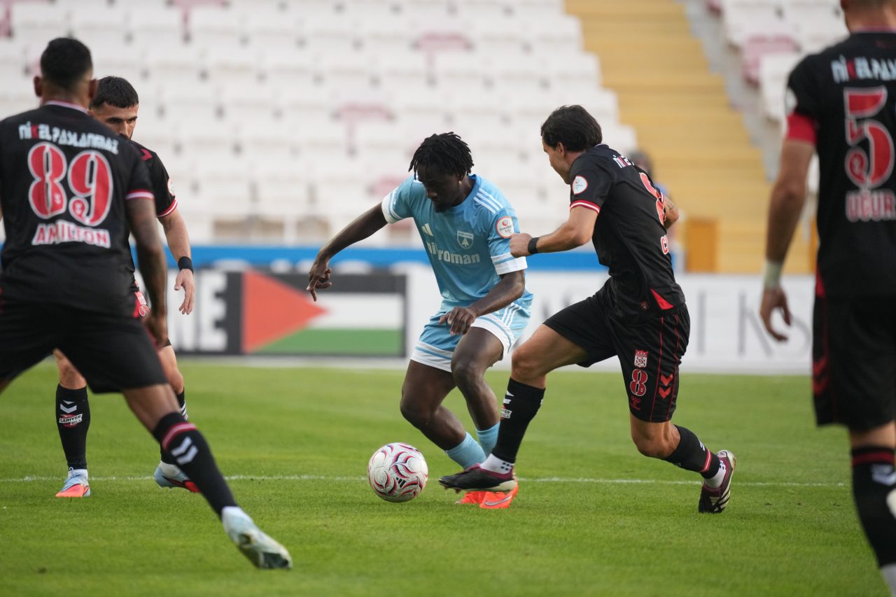 Muğlaspor Sivas deplasmanından 1 puan ile döndü 3 IMG 20260913 WA0010 scaled